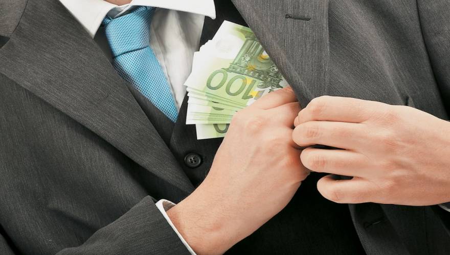 Η πρώτη επώνυμη καταγγελία κατά της απάτης των δημοσκοπήσεων – Β.Λεβέντης: «Μου ζήτησαν 10.000 ευρώ για να με εμφανίσουν στο 8%»